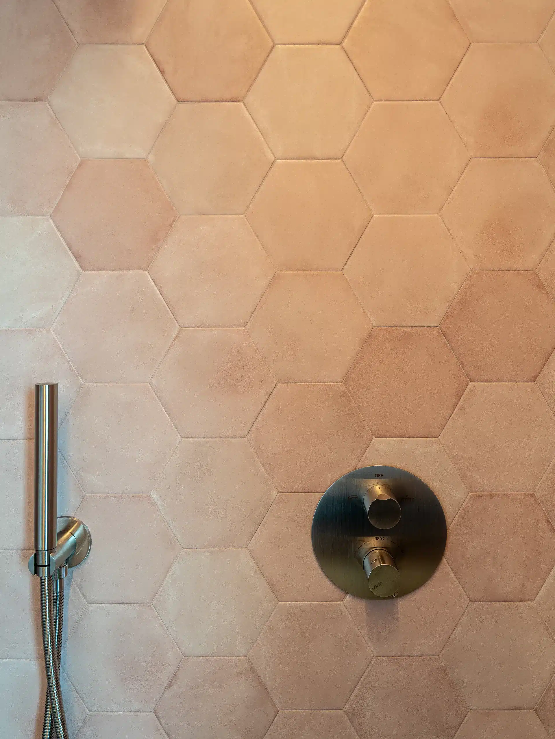 Piastrelle e rivestimenti per il bagno in vendita a Modena e Reggio Emilia